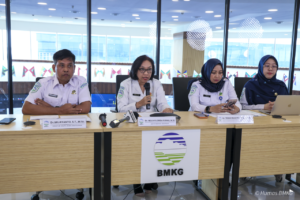 Sesar Sausu Picu Gempa Dangkal M6,7 di Palu, BMKG Imbau Warga Tetap Tenang